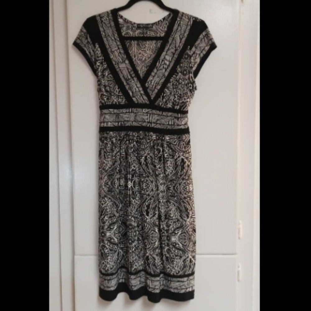 Nwot City Triangles Dress size L - Picture 2 of 7